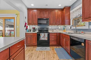 939 N Greenfield Ave, Waukesha, WI 53186 - Photo 14