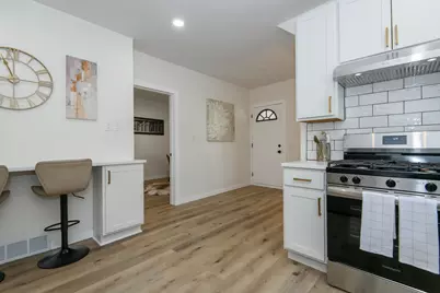 3328 S 9th St, Milwaukee, WI 53215 - Photo 18