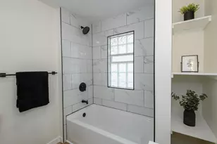3328 S 9th St, Milwaukee, WI 53215 - Photo 14