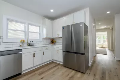 3328 S 9th St, Milwaukee, WI 53215 - Photo 16