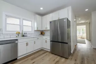 3328 S 9th St, Milwaukee, WI 53215 - Photo 16