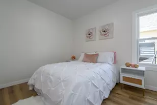 3328 S 9th St, Milwaukee, WI 53215 - Photo 12