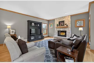1578  Fox Hollow Ln, Cedarburg, WI 53012 - Photo 16