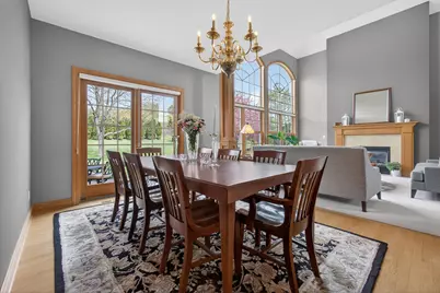 1578  Fox Hollow Ln, Cedarburg, WI 53012 - Photo 6
