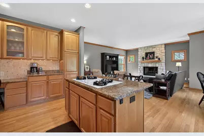1578  Fox Hollow Ln, Cedarburg, WI 53012 - Photo 12