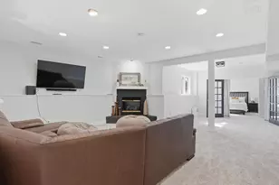 W126N6432 Willow Ct, Menomonee Falls, WI 53051 - Photo 50