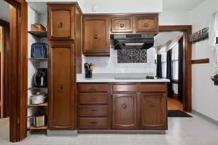 127 W Ring St, Milwaukee, WI 53212 - Photo 8