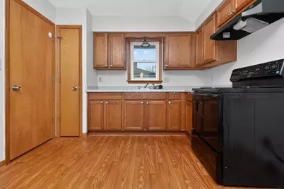 8815 W Monrovia Ave, Milwaukee, WI 53225 - Photo 8