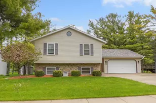 W200N16500 Pine Dr, Jackson, WI 53037 - Photo 1