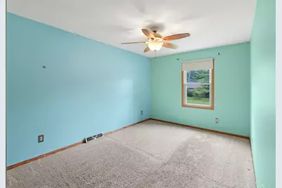 W200N16500  Pine Dr, Jackson, WI 53037 - Photo 18