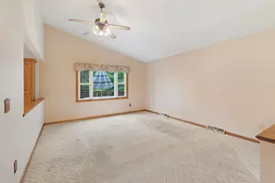 W200N16500 Pine Dr, Jackson, WI 53037 - Photo 14