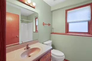 W200N16500 Pine Dr, Jackson, WI 53037 - Photo 24