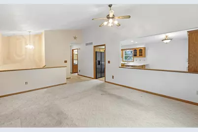 W200N16500  Pine Dr, Jackson, WI 53037 - Photo 12