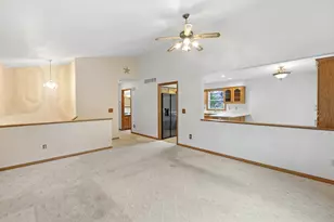 W200N16500 Pine Dr, Jackson, WI 53037 - Photo 12