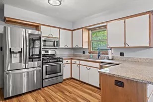 W162N11673 Park Ave, Germantown, WI 53022 - Photo 22