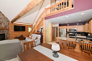 685 Williams Dr, Cedarburg, WI 53012 - Photo 8