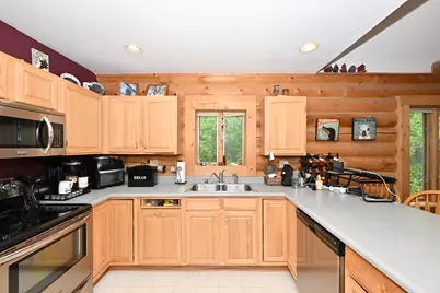 685  Williams Dr, Cedarburg, WI 53012 - Photo 10