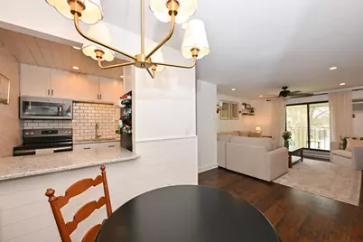 1684 S Carriage Ln, New Berlin, WI 53151 - Photo 6