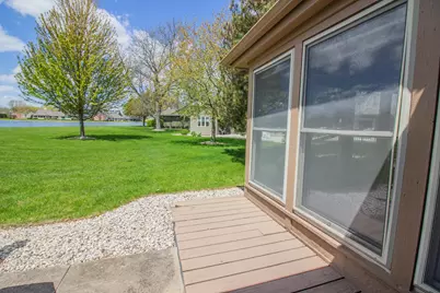 2114 W Norfolk Ct #81, Mequon, WI 53092 - Photo 2