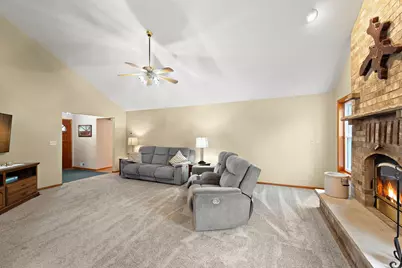 3180  124th St, Pleasant Prairie, WI 53158 - Photo 8