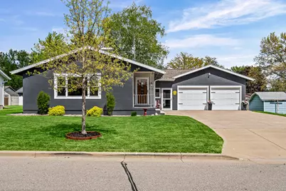 1555  Young Dr, Onalaska, WI 54650 - Photo 2