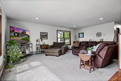 1555  Young Dr, Onalaska, WI 54650 - Photo 8