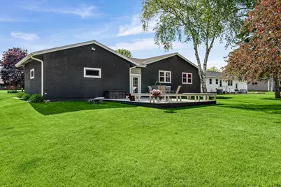 1555  Young Dr, Onalaska, WI 54650 - Photo 28