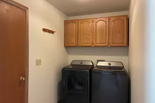 11411 Flavin Rd, Greenfield, WI 54660 - Photo 12