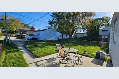 3655 E Lunham Ave, Cudahy, WI 53110 - Photo 14