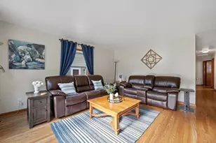 3216 N 88th St, Milwaukee, WI 53222 - Photo 4
