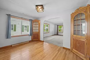 118 W Roberta Ave, Waukesha, WI 53186 - Photo 8