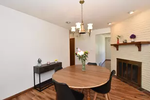 1526 Greenway Terrace, Waukesha, WI 53186 - Photo 8