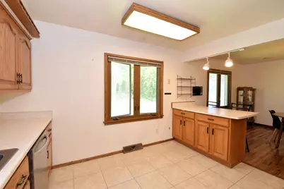 1526  Greenway Ter, Waukesha, WI 53186 - Photo 14