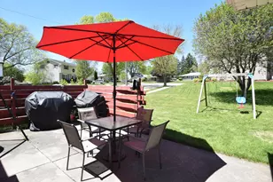1526 Greenway Terrace, Waukesha, WI 53186 - Photo 34
