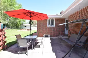 1526 Greenway Terrace, Waukesha, WI 53186 - Photo 38