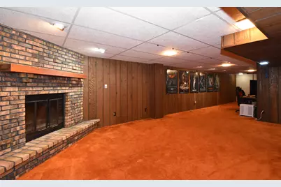 1526  Greenway Ter, Waukesha, WI 53186 - Photo 26