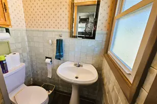 3605 Spruce St, Racine, WI 53403 - Photo 8