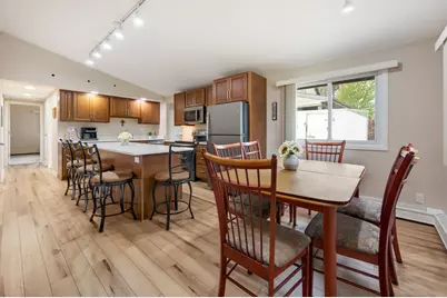 3313 E Mallory Ave, Cudahy, WI 53110 - Photo 8