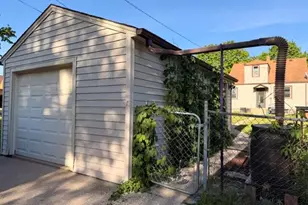 2407 S 78th St, West Allis, WI 53219 - Photo 36