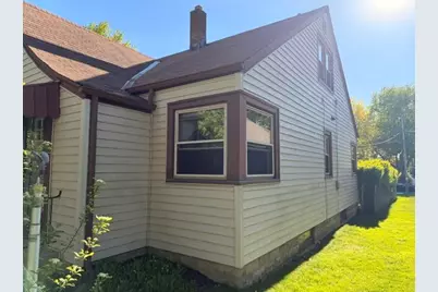 2407 S 78th St, West Allis, WI 53219 - Photo 38