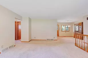 3736 Cliffside Dr, Shelby, WI 54601 - Photo 4