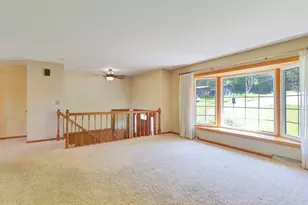 3736 Cliffside Dr, Shelby, WI 54601 - Photo 6