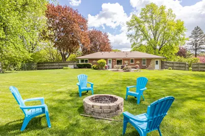 N58W21772  Maclynn Dr, Menomonee Falls, WI 53051 - Photo 24