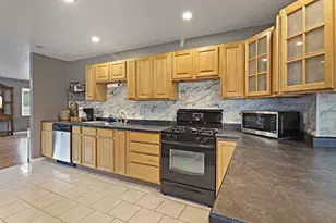 606 Gatewood Dr, Twin Lakes, WI 53181 - Photo 2