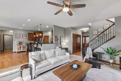 3967  Oakmont Trl, Waukesha, WI 53188 - Photo 10