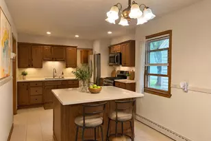 1304 S 115th St, West Allis, WI 53214 - Photo 8