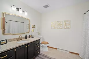 2120 Willowbrook Dr, West Bend, WI 53090 - Photo 14