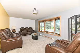8947 N Santa Monica Blvd, Bayside, WI 53217 - Photo 16