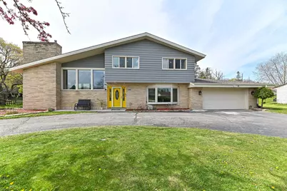 8947 N Santa Monica Blvd, Bayside, WI 53217 - Photo 1