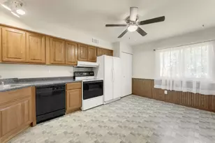 1430 Big Bend Rd, Waukesha, WI 53189 - Photo 8